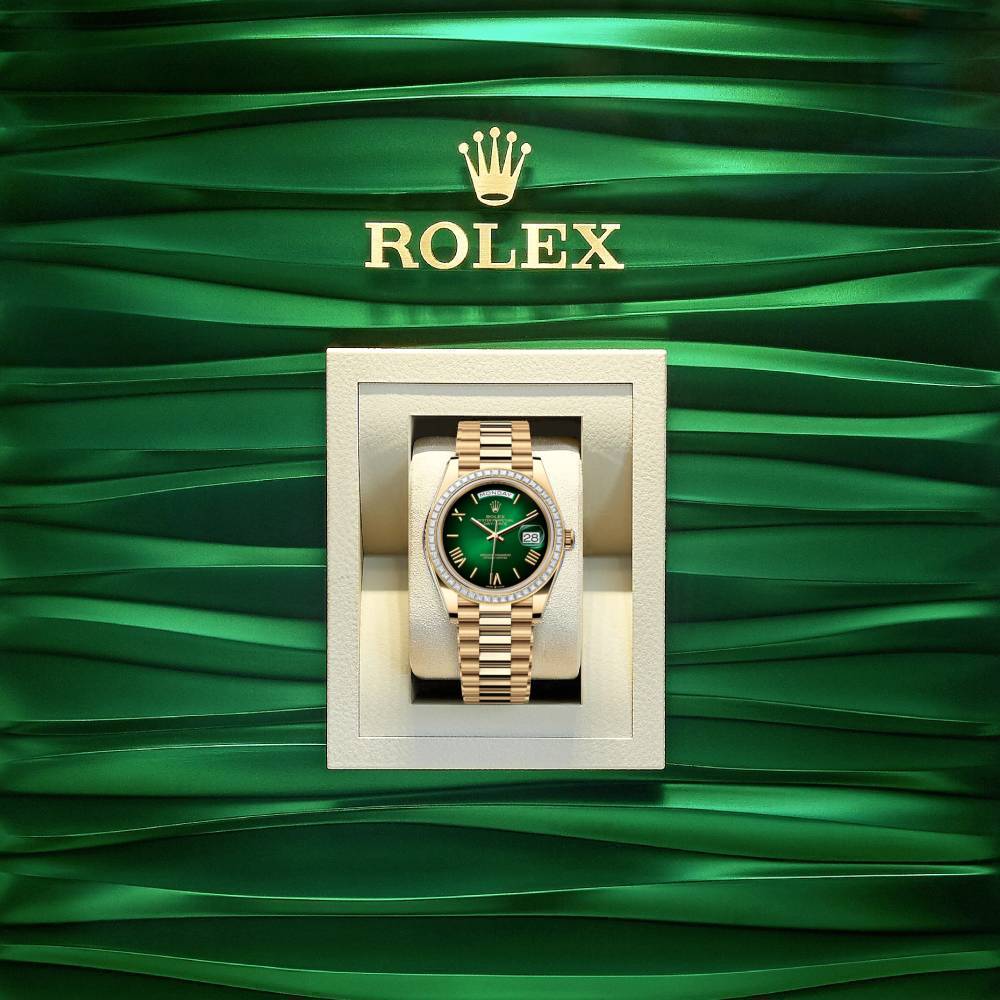 Day-Date 40mm | 18k yellow gold President bracelet | Green ombré dial Diamond bezel | Mens Watch 228398TBR
