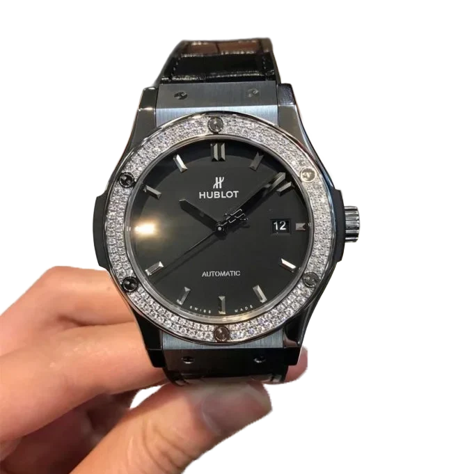Classic Fusion Titanium Diamonds 42mm 542.NX.1171.LR.1104