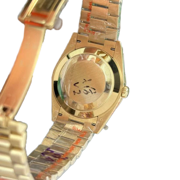 Day-Date 40mm Green Roman Yellow Gold 228238