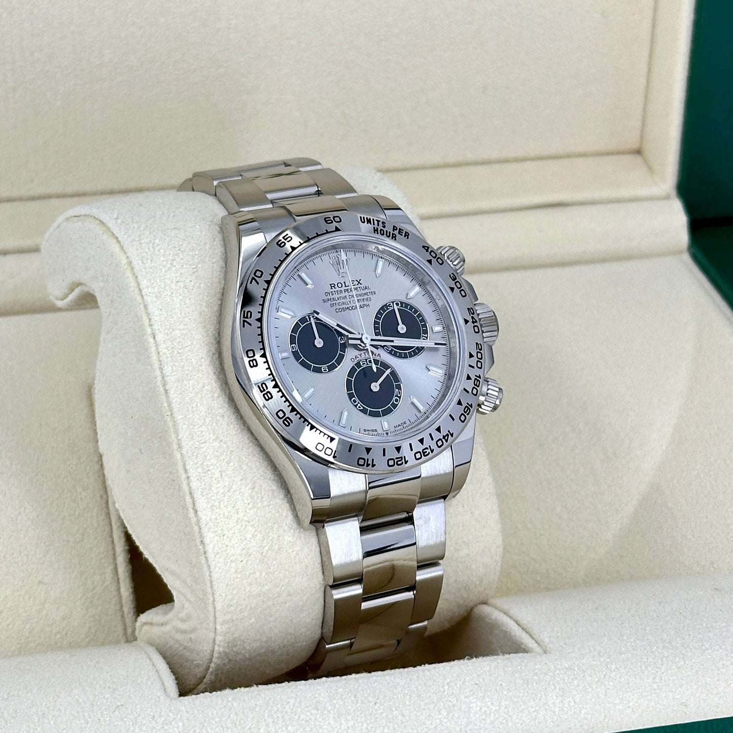 Daytona 40mm White Gold Ghost Panda Dial 116509