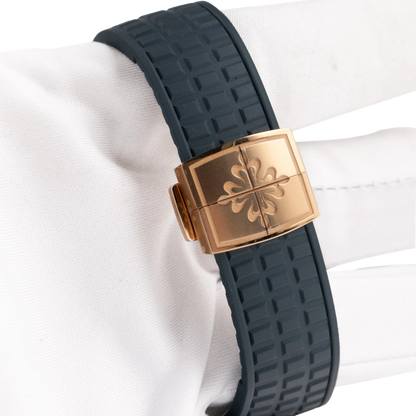 Aquanaut Luce 40mm 5261R-001 Annual Calendar Moon Phases Rose Gold Blue-Gray Dial