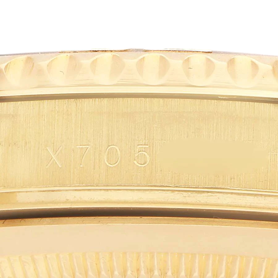Yachtmaster 40mm Yellow Gold White Dial Mens Watch 16628